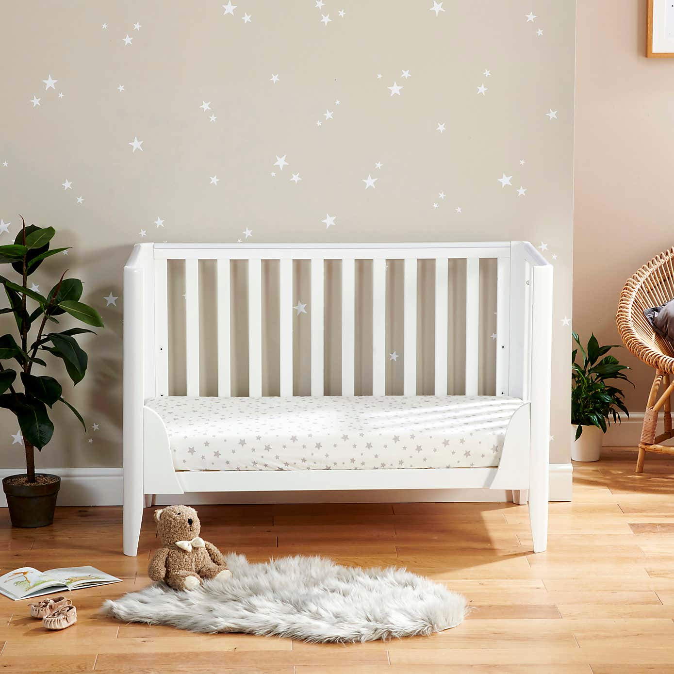 Babymore Iris Cot Bed