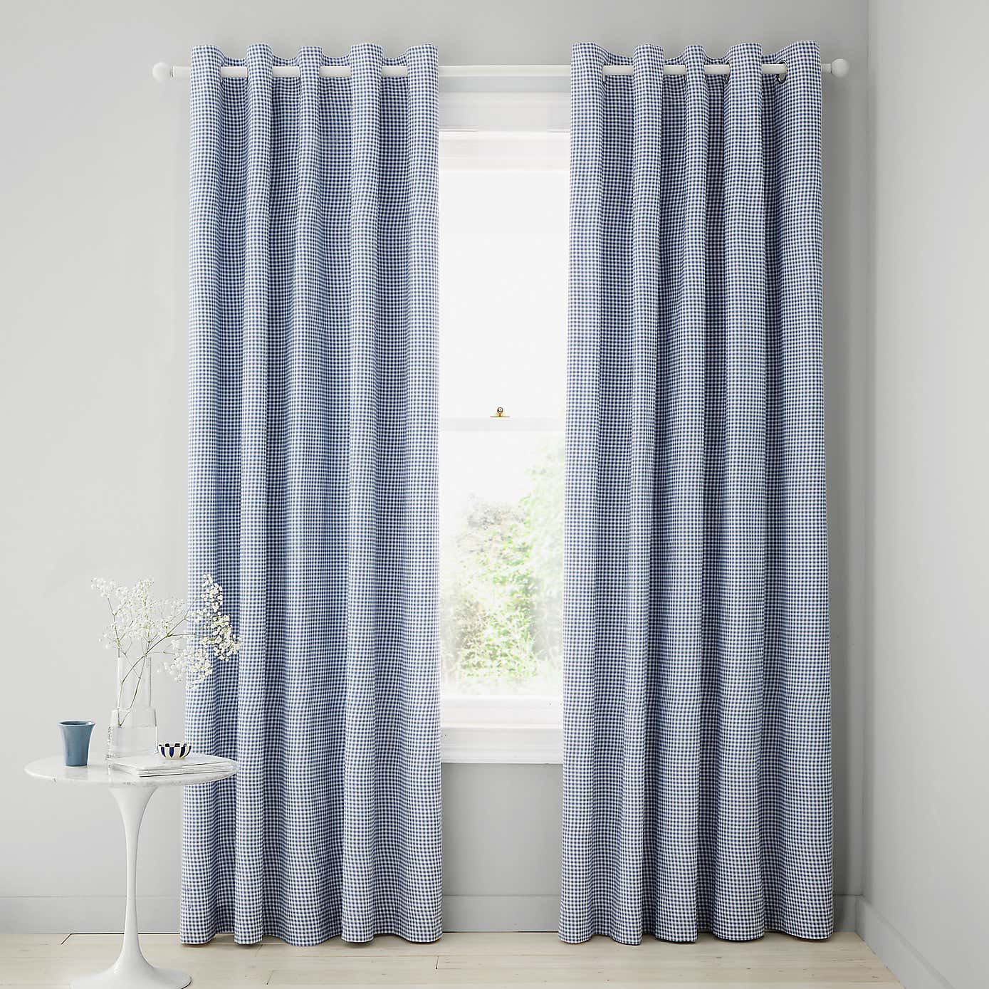Catherine Lansfield Lucie Floral Reversible Eyelet Curtains