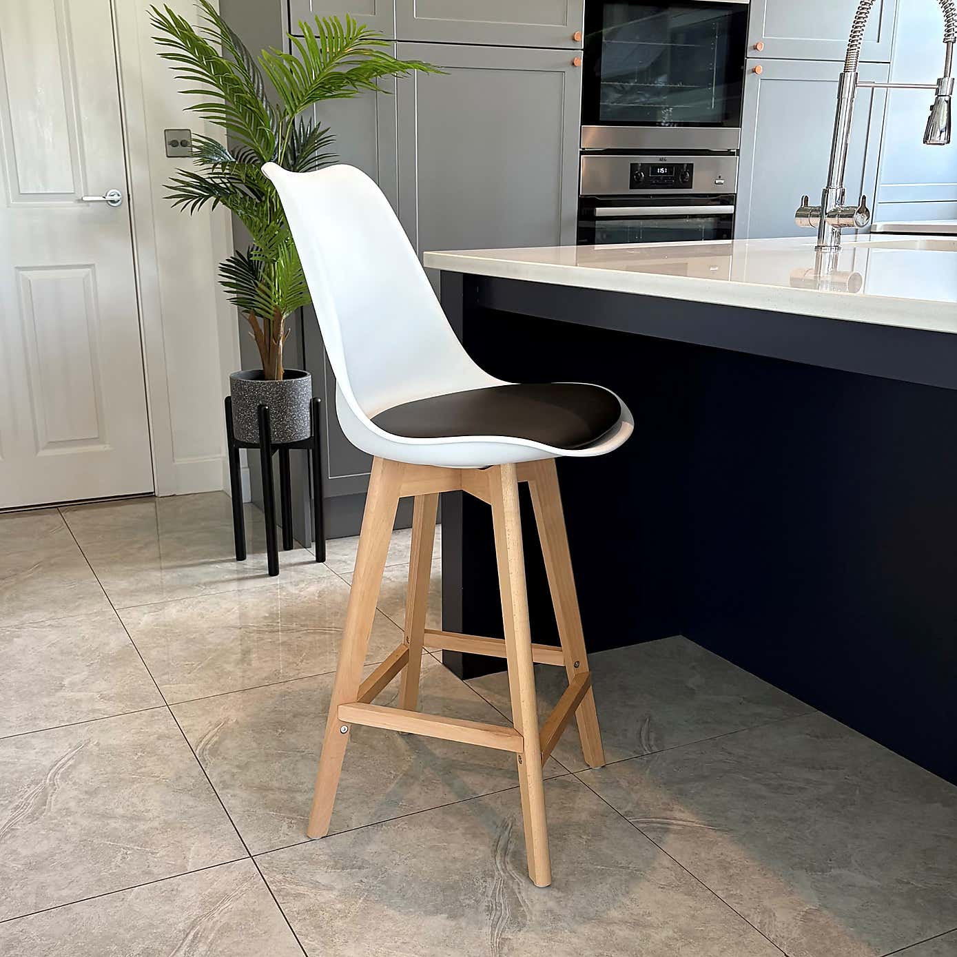 Fusion Living Soho White Plastic Bar Stool