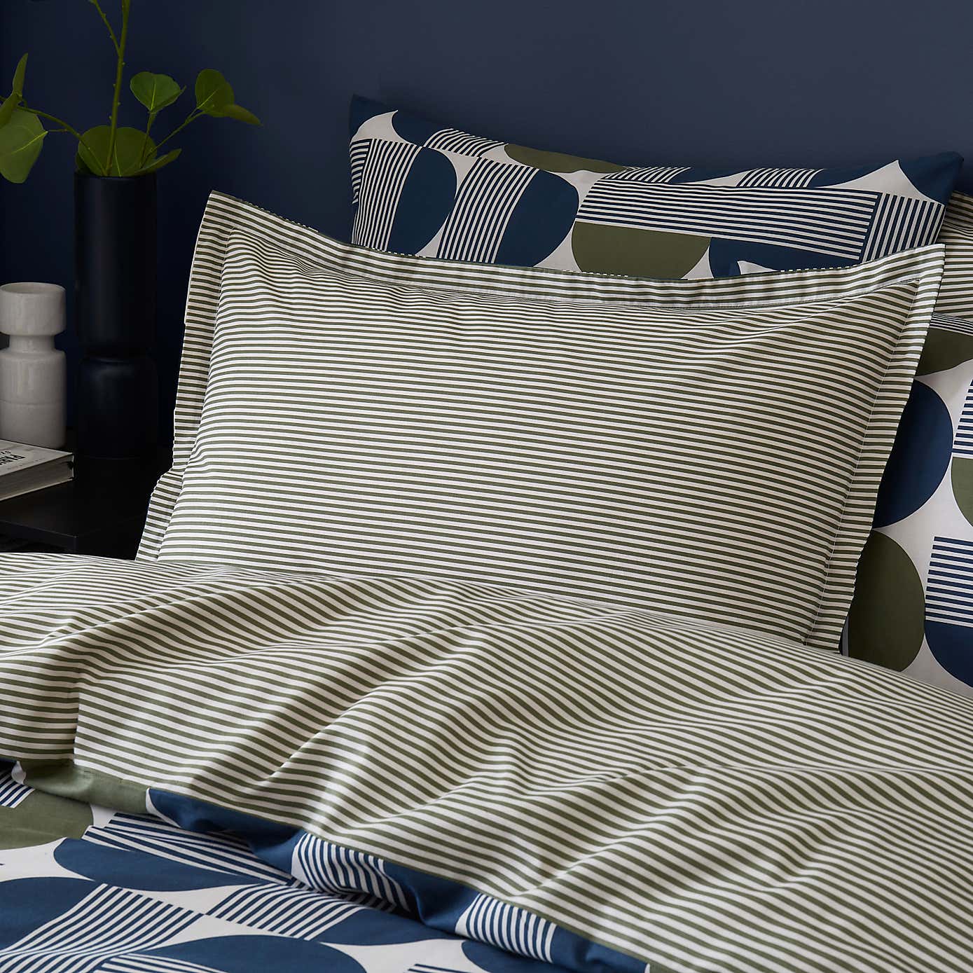Bromley Modern Geo Navy Oxford Pillowcase