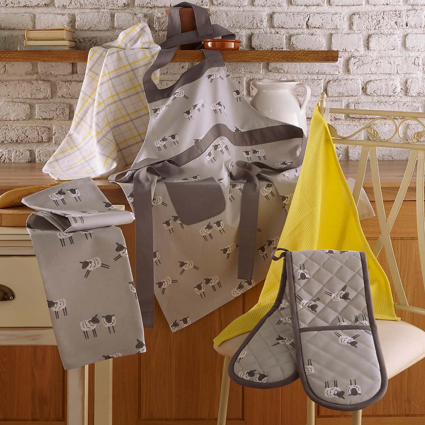 Penny Sheep Grey Double Oven Glove