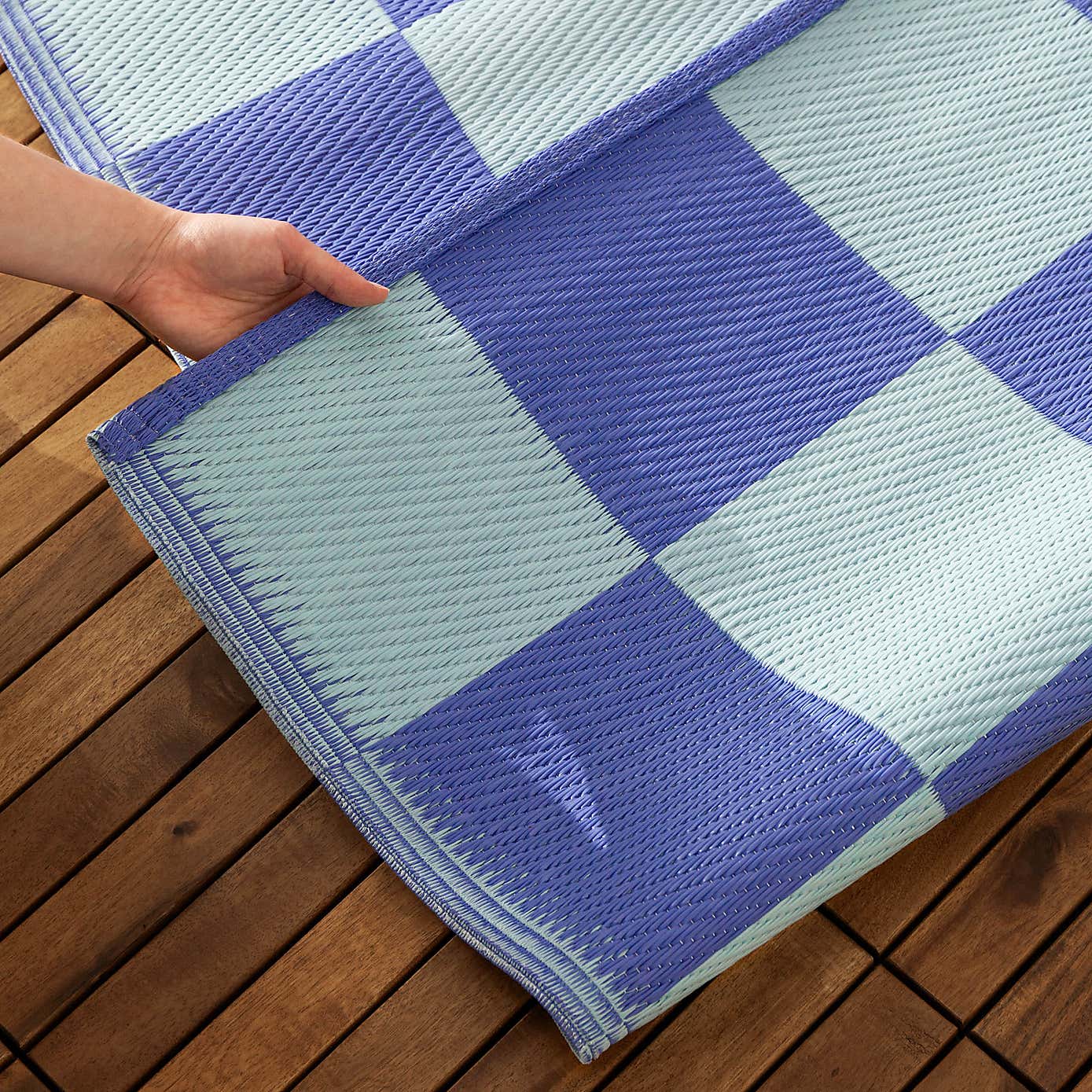 Furn Checkerboard Indoor Outdoor Rug