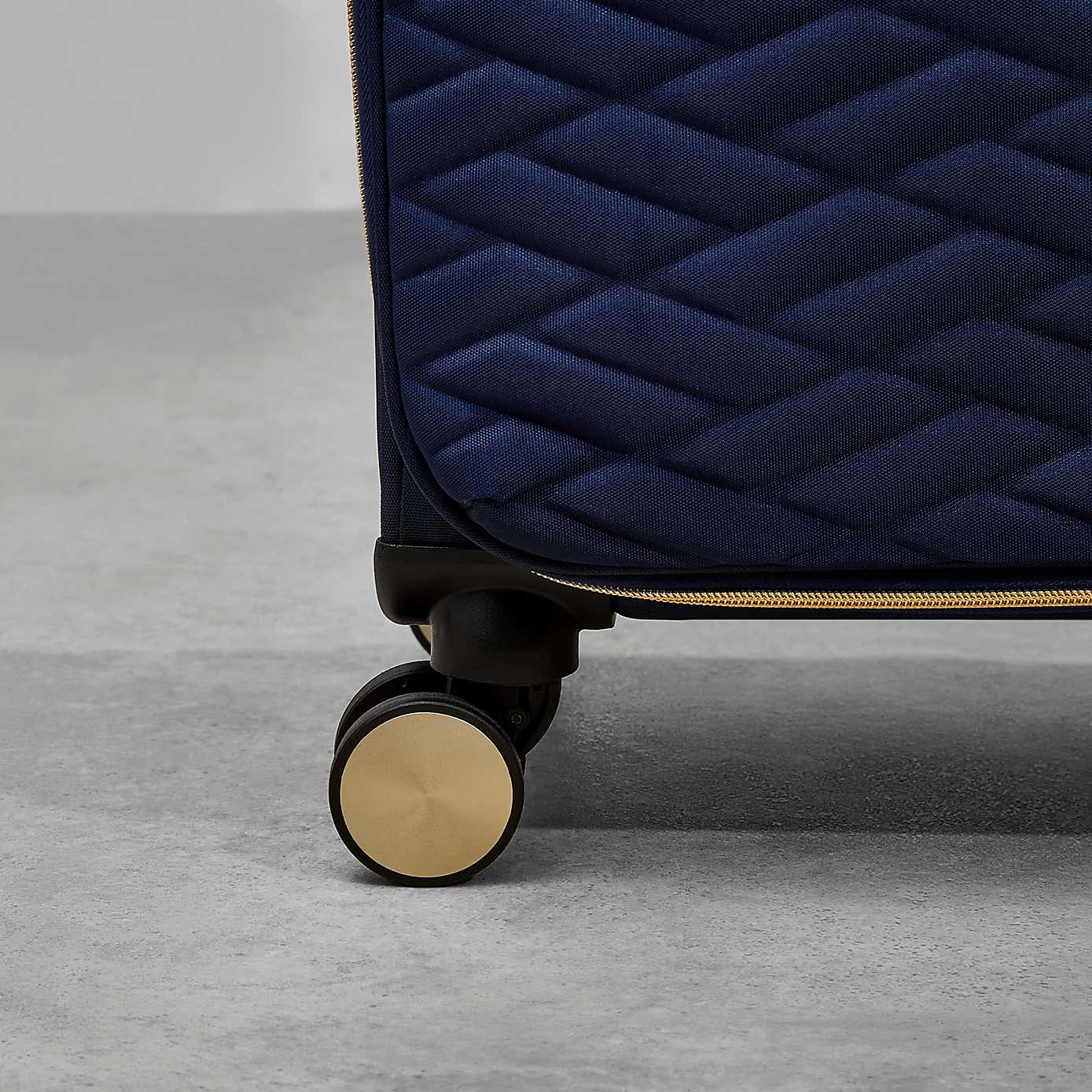 Rock Luggage Sloane Suitcase