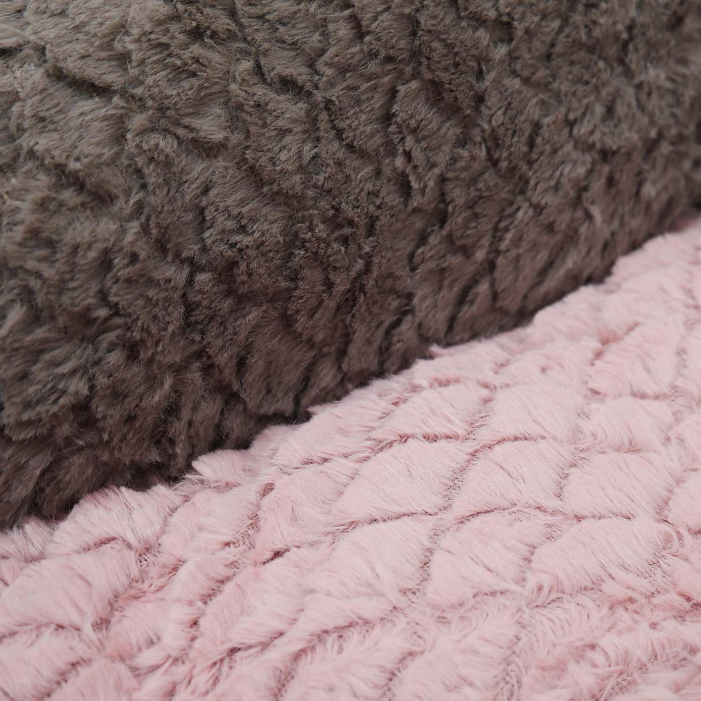 Rosewood Snuggle Pyramid Pet Bed