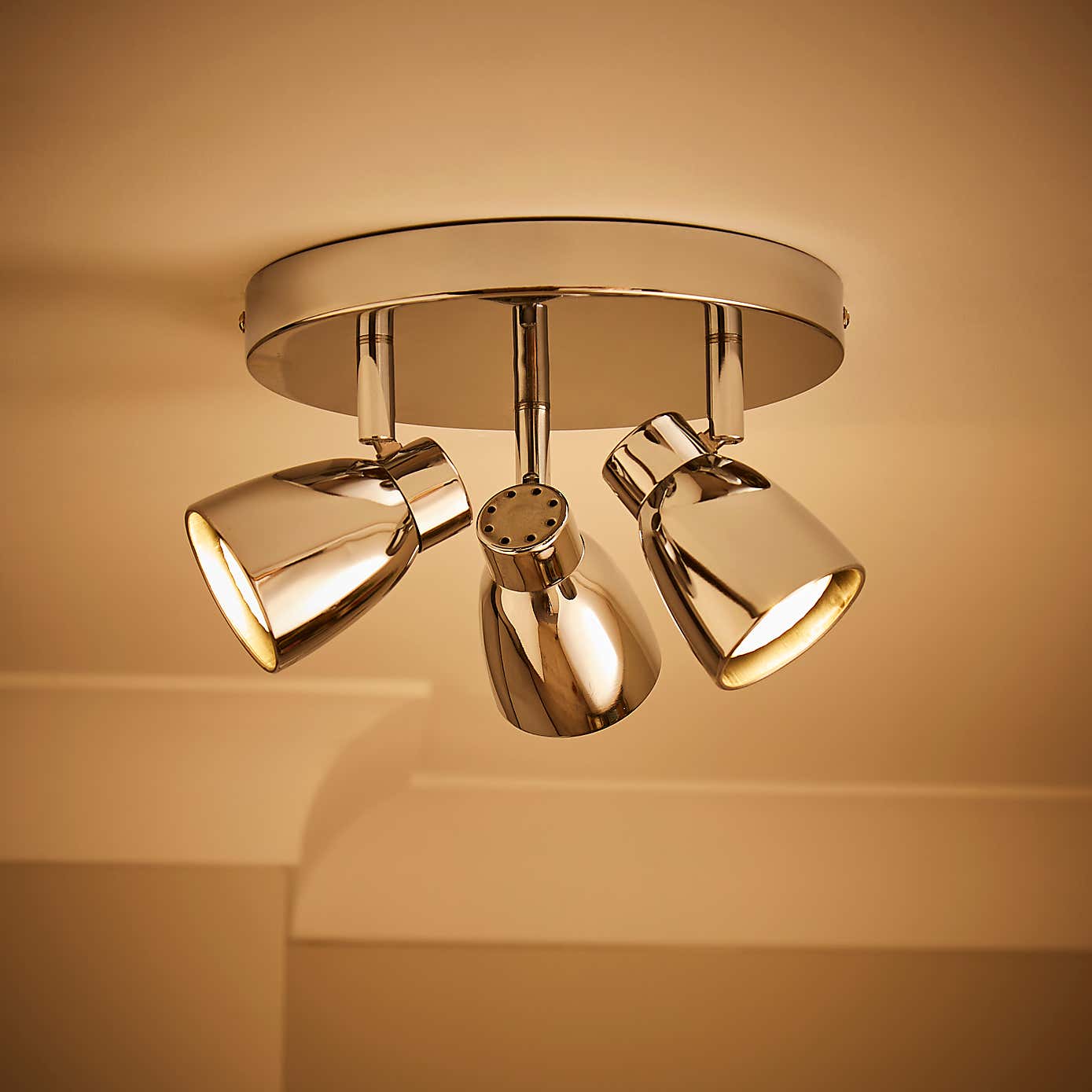 Alto 3 Light Spotlight