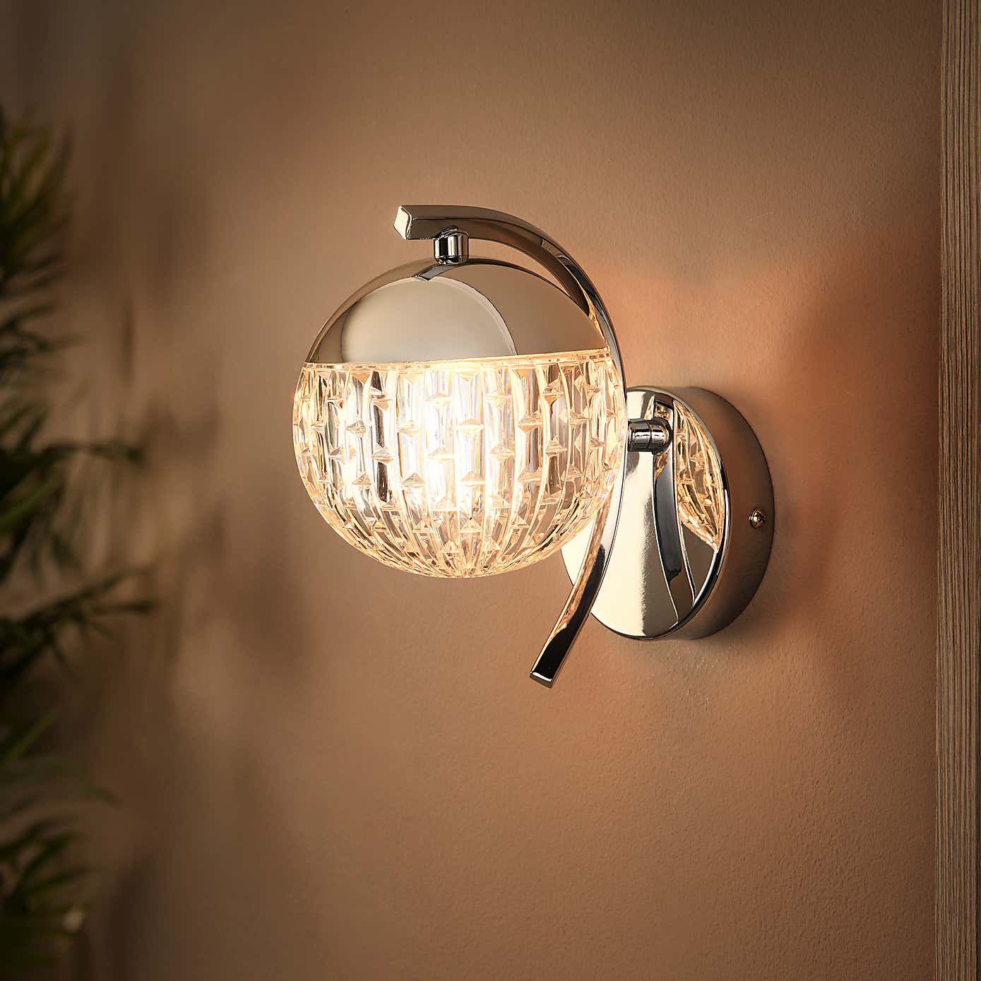 Valence Wall Light