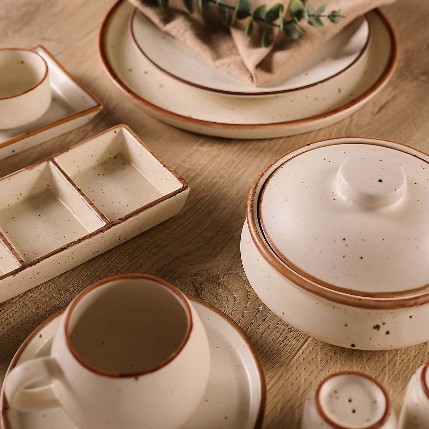 Hestia Set of 2 Sectioned Serving Trays