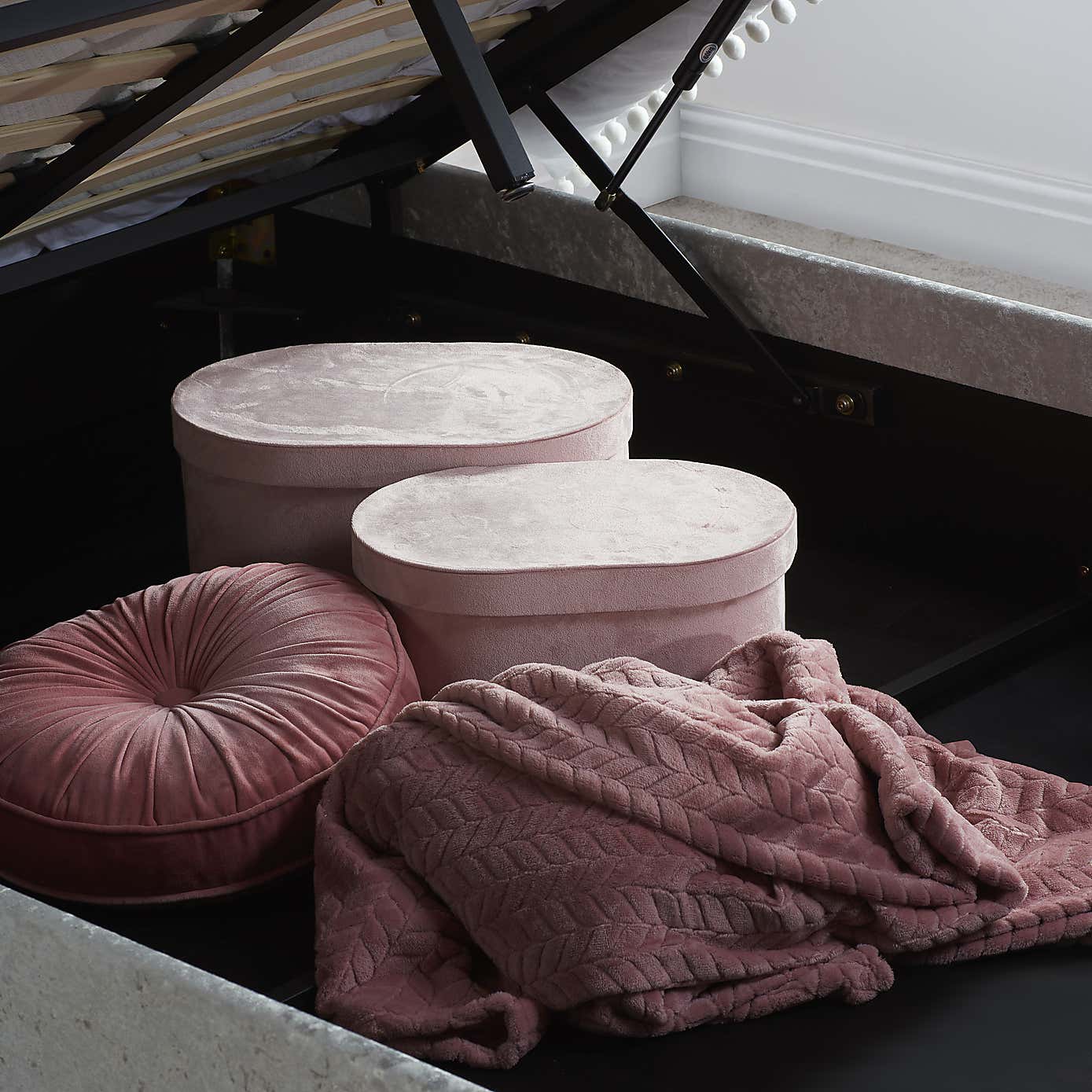 Berlin Crushed Velvet Ottoman Bedstead