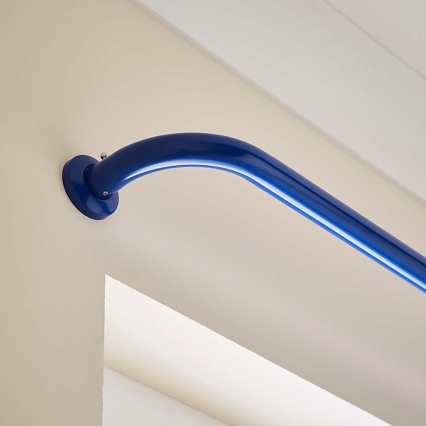 Kids Room Darkening Metal Extendable Curtain Pole