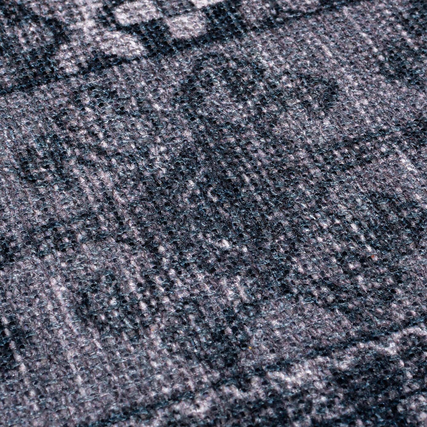 Kasra Traditional Washable Rug