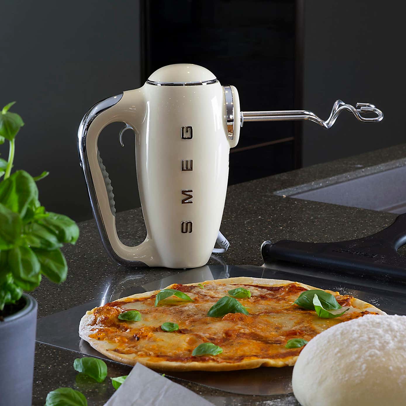 SMEG 50's Style Hand Mixer