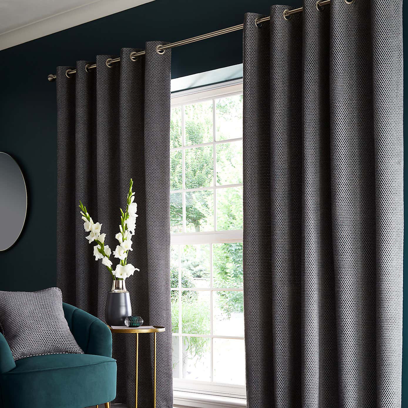 Hava Chenille Cushion