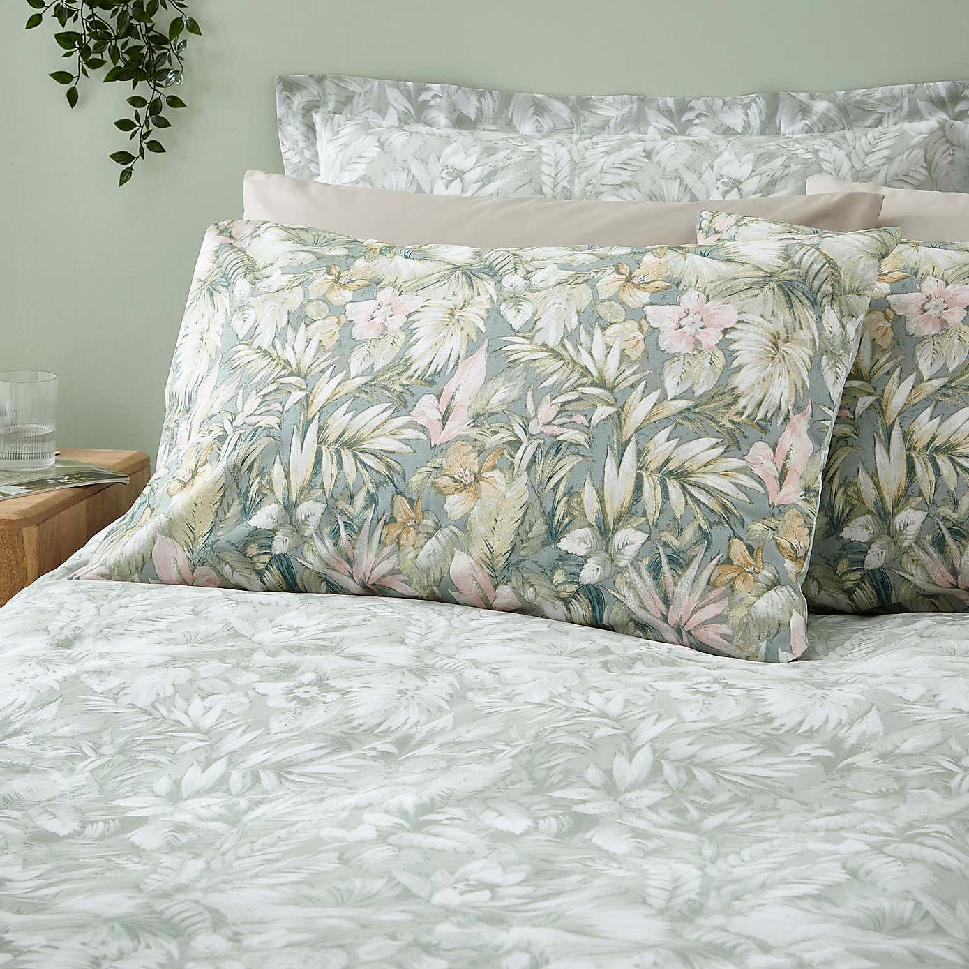 Soft Tropics Duvet Cover & Pillowcase Set