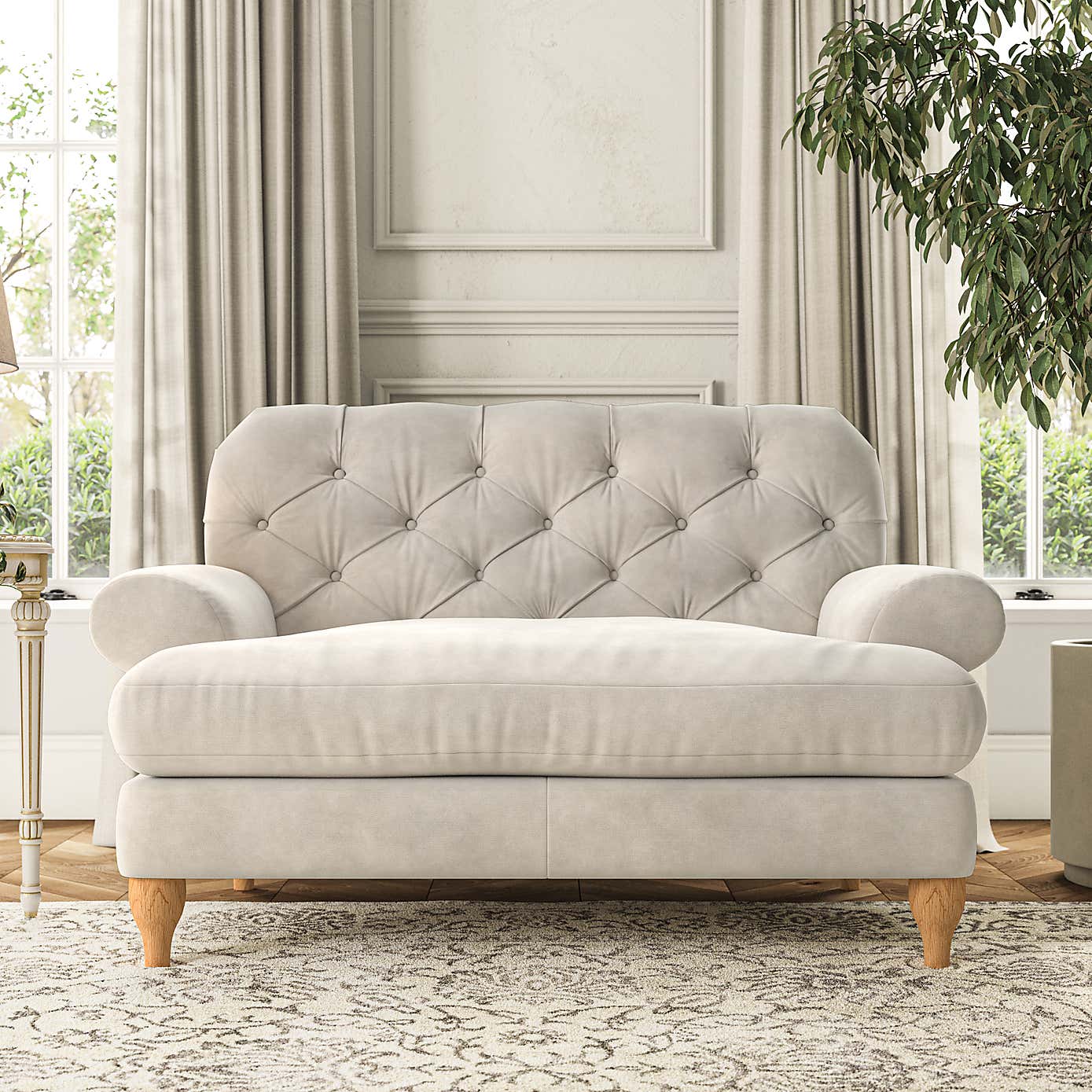 Canterbury Snuggle Chair