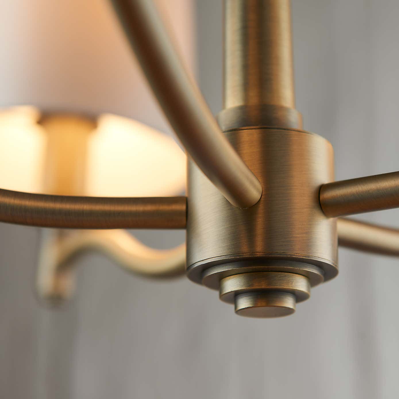 Vogue Oriana 5 Light Adjustable Pendant Light