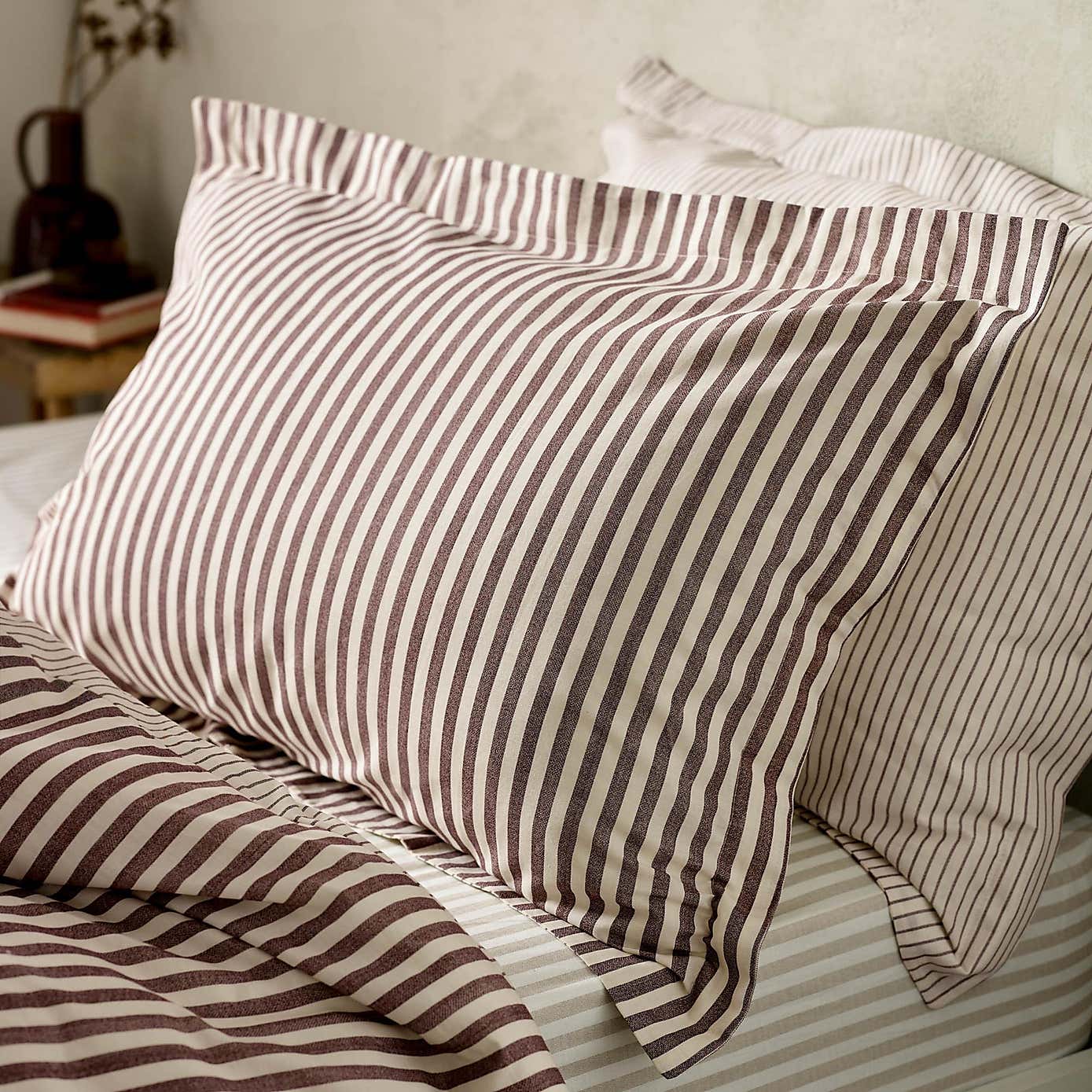 The Linen Yard Hebden Reversible 100% Cotton Duvet Cover & Pillowcase Set