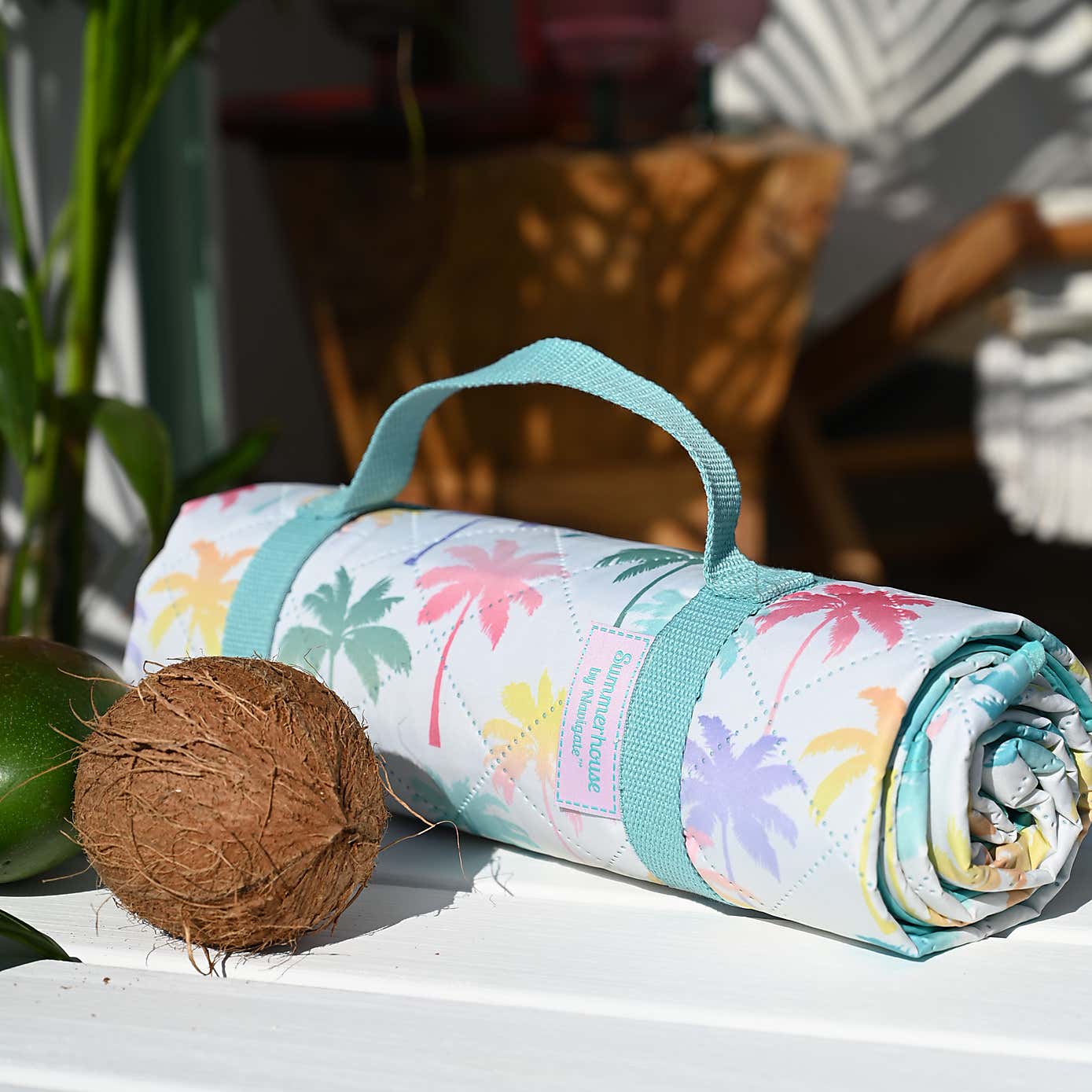 Navigate Coconut Grove Quilted Ombre Picnic Blanket