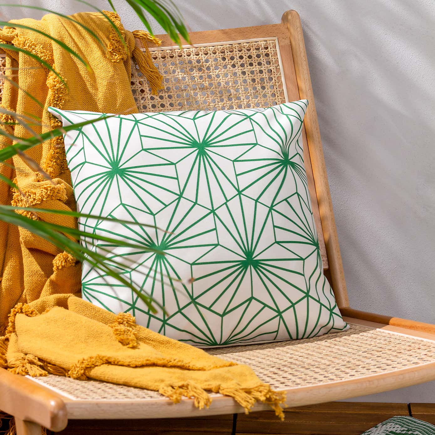 furn. Hexa Outdoor Cushion