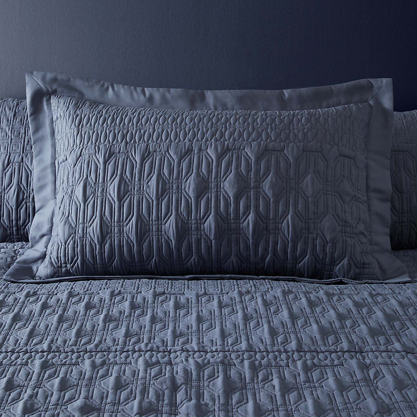 Billie White Oxford Pillowcase