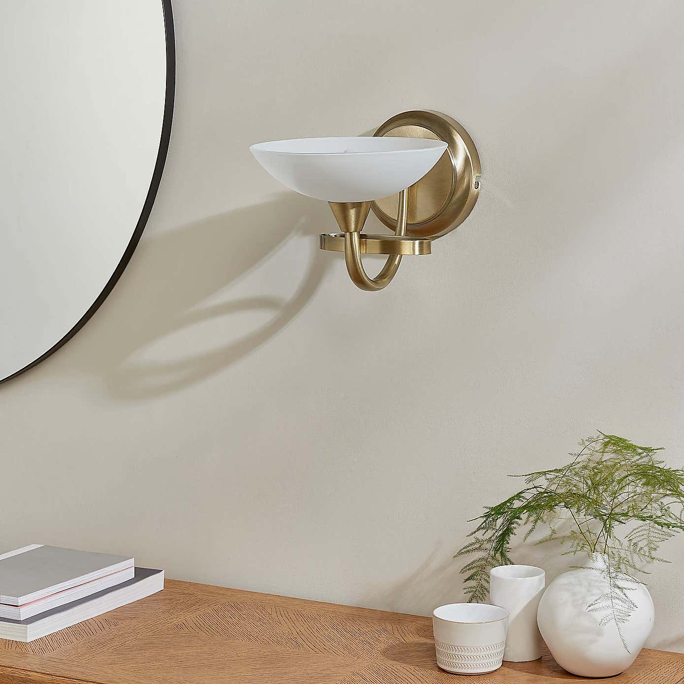 Vogue Cagney Wall Light Brass