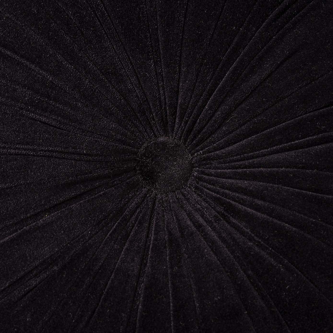 Emerald Clara Circular Cushion