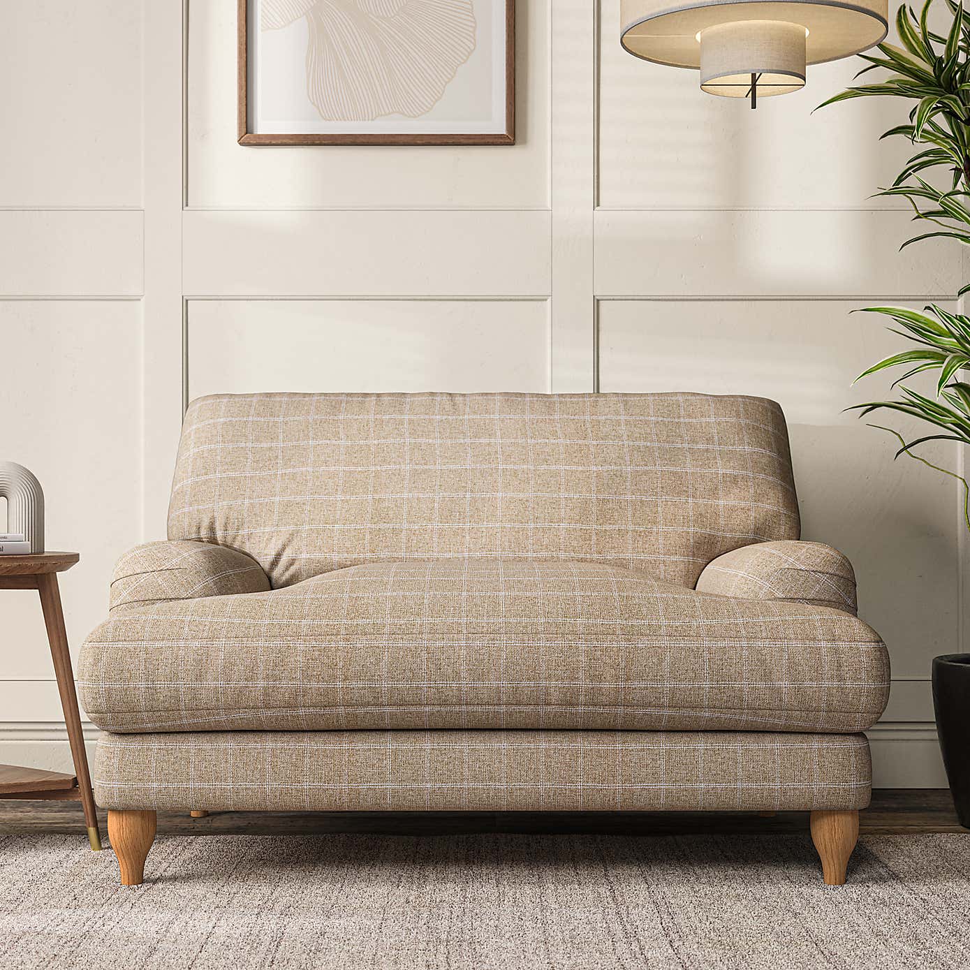 Darwin Snuggle Chair