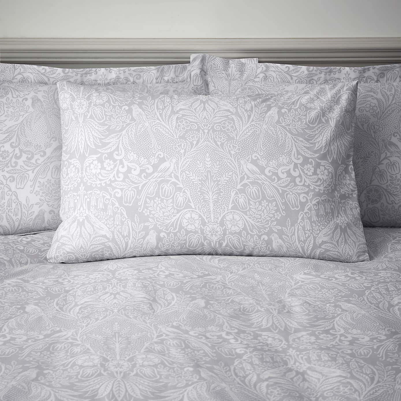 Emelie Duvet Cover and Pillowcase Set