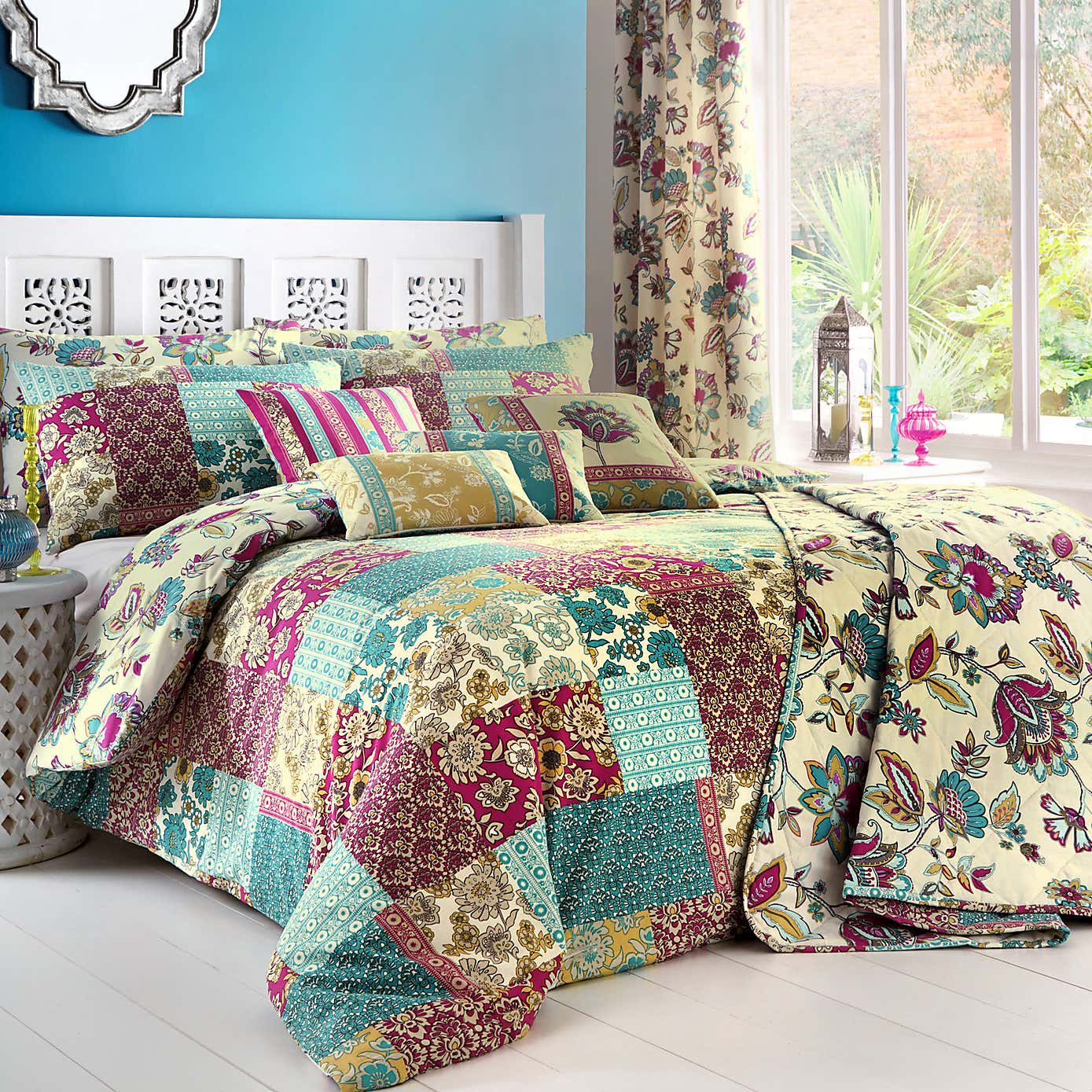 Dreams and Drapes Marinelli Reversible Duvet Cover and Pillowcase Set