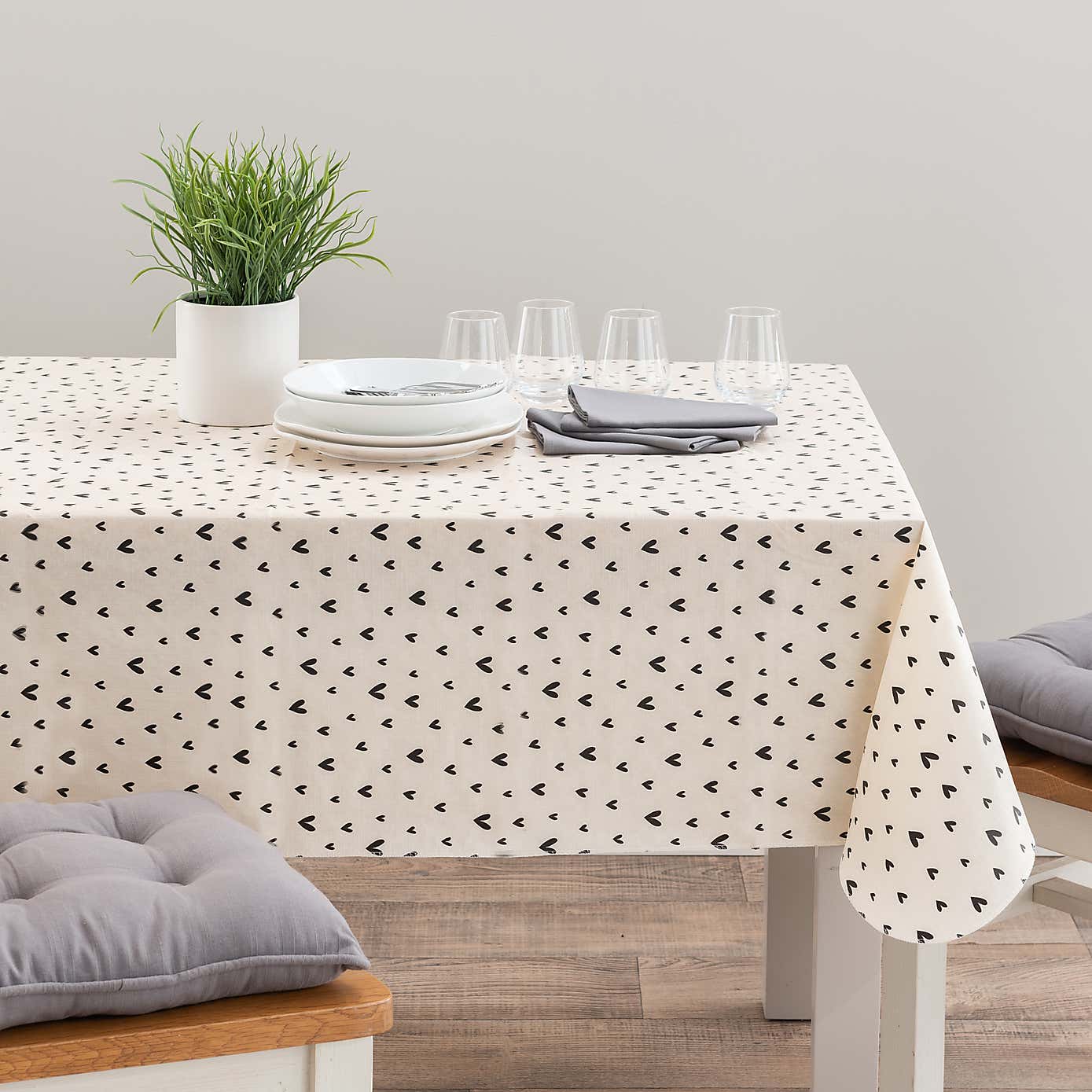 Hearts Peva Tablecloth