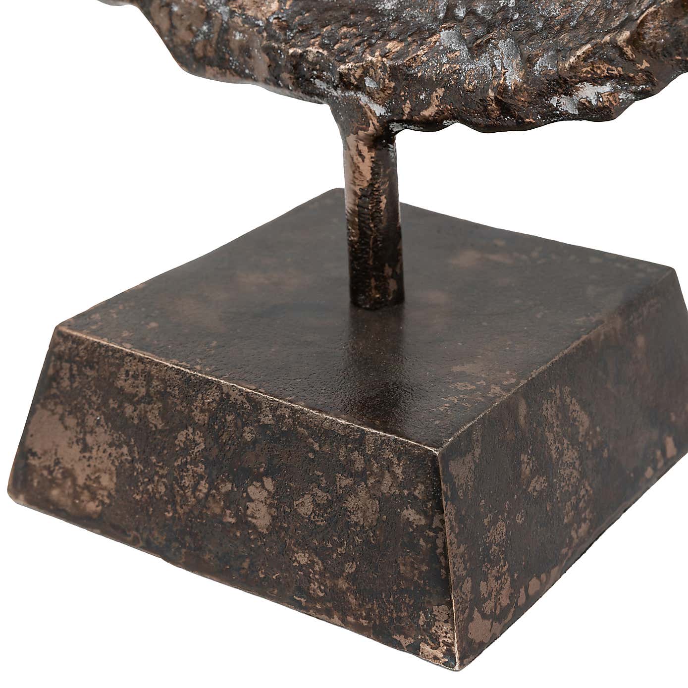 Besiana Circle Ornament