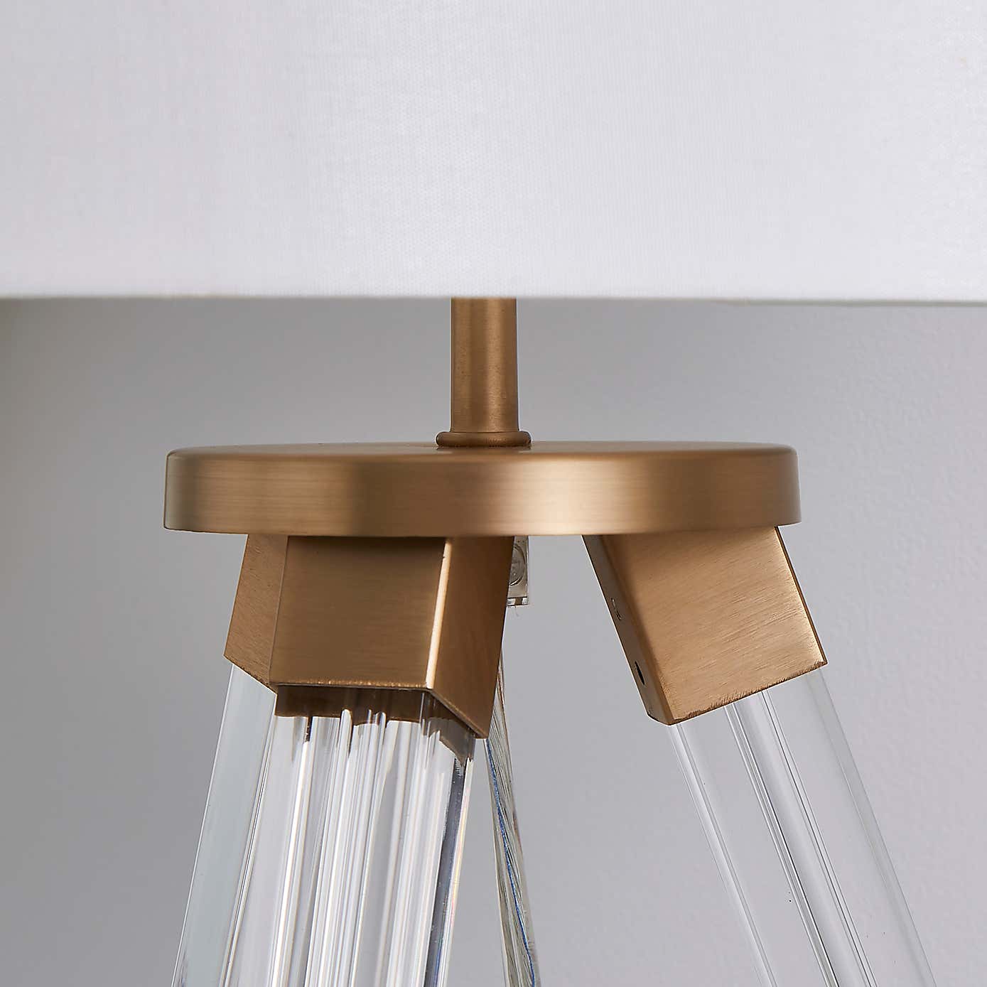 Hotel Finley Tripod Table Lamp