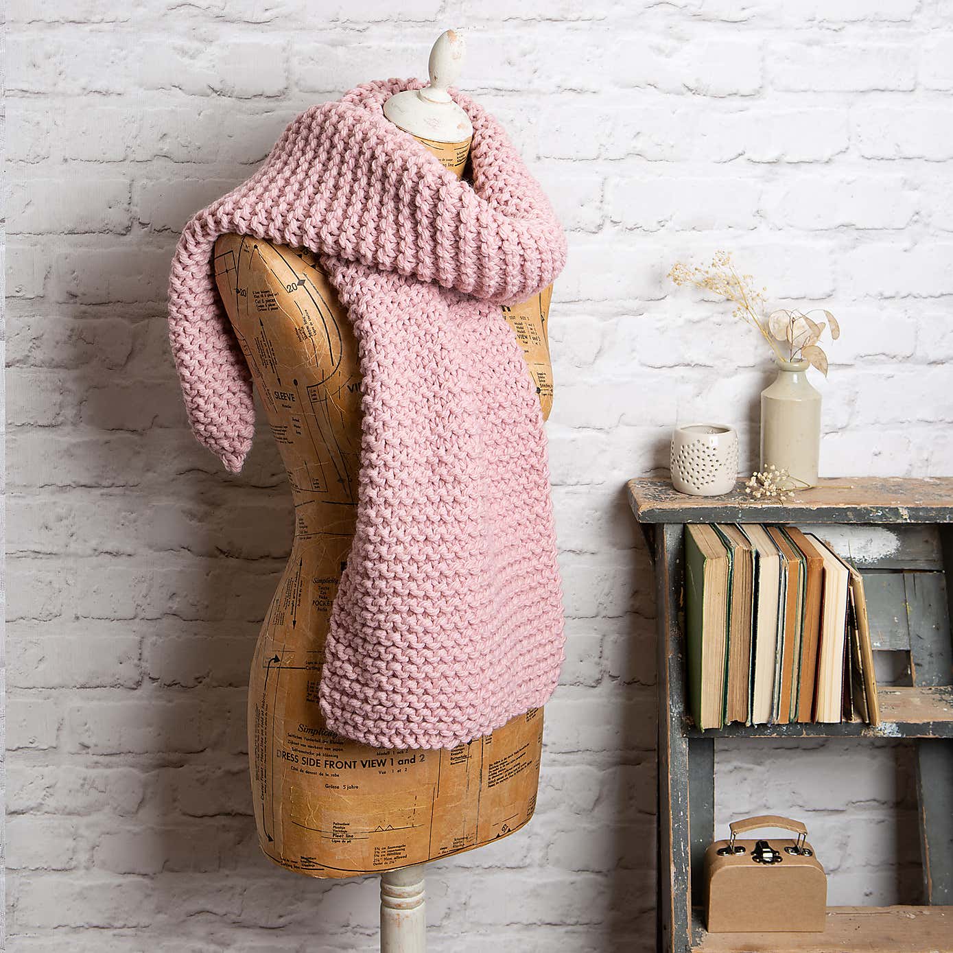 Wool Couture Beginners Garter Scarf Knit Kit Pink