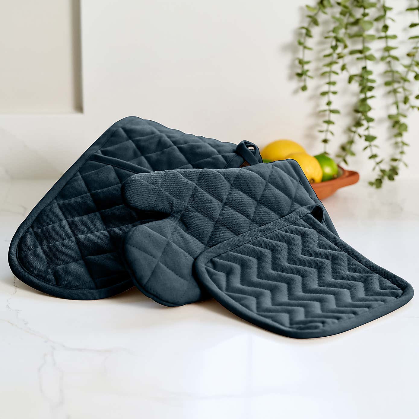 Dexam Set of 2 Love Colour Pot Holders