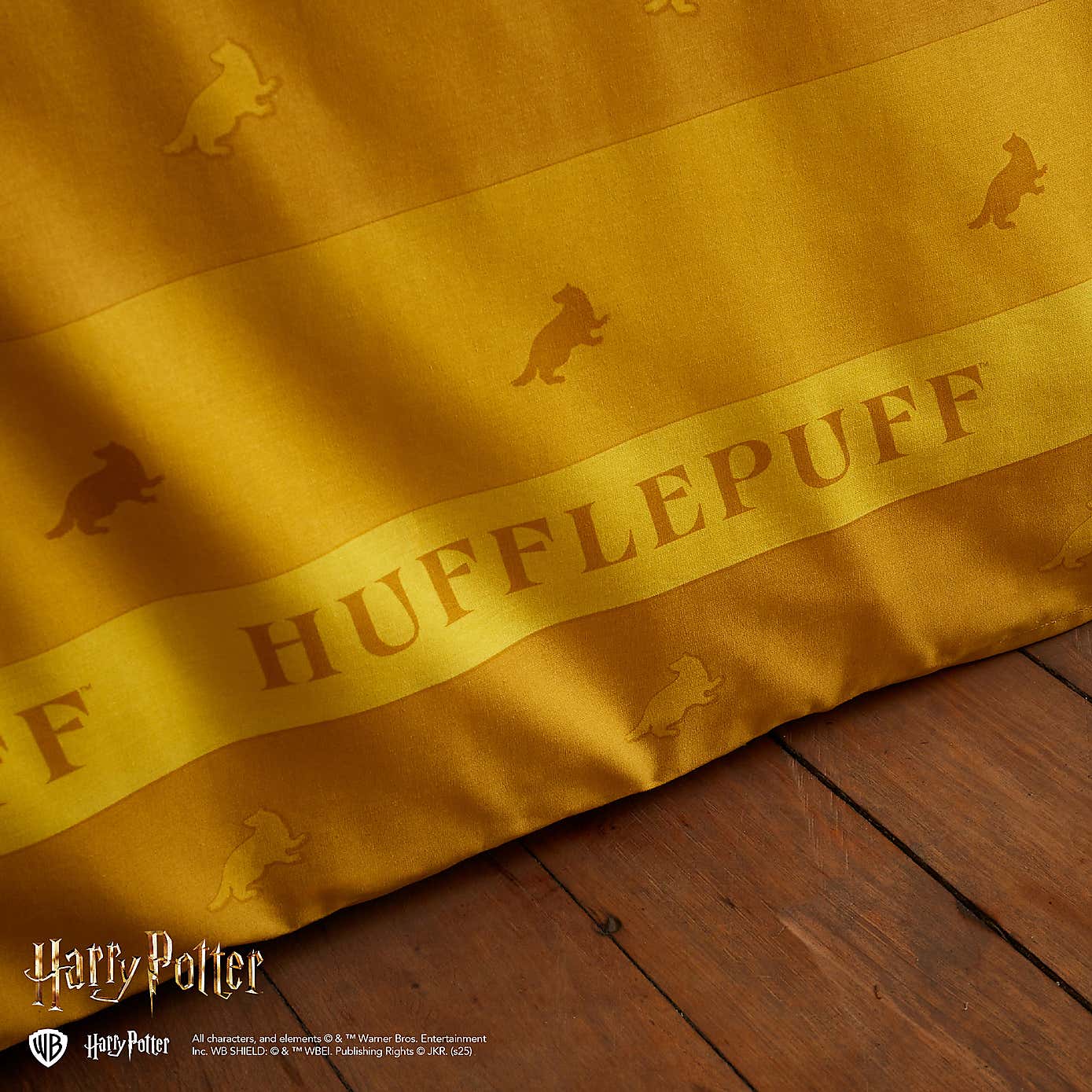 Harry Potter Hufflepuff Reversible Duvet Cover and Pillowcase Set