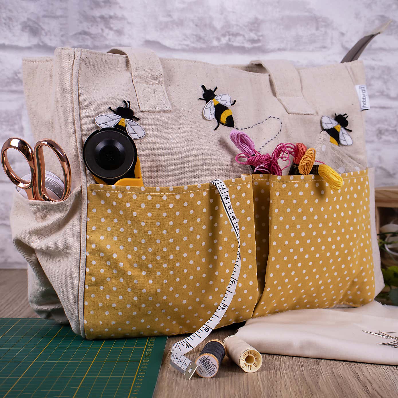 Hobby Gift Applique Bee Craft Bag