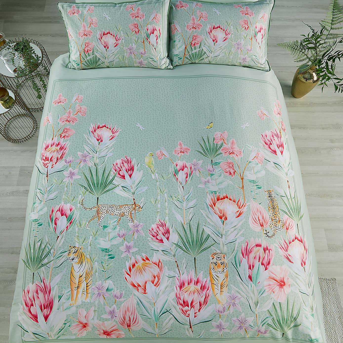 Soiree Tropical Leopard 500 Thread Count Duvet Cover and Pillowcase Set