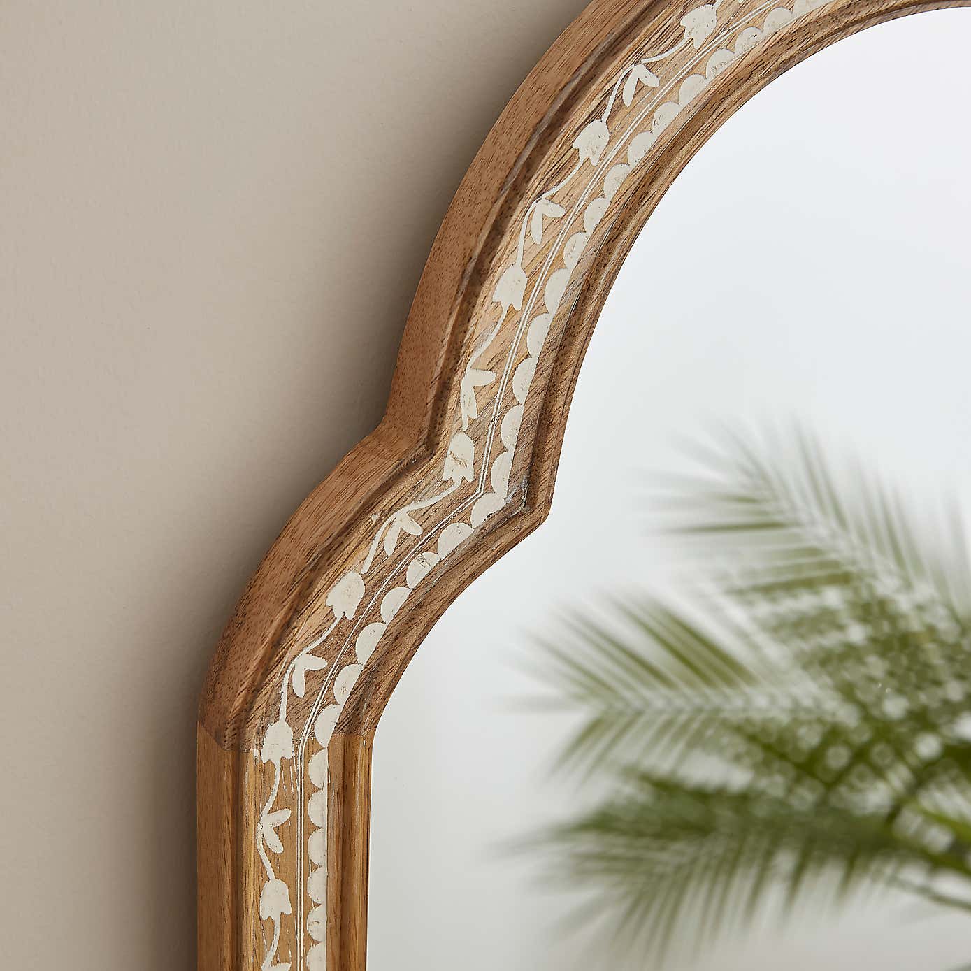Hani Mango Wood Floral Arched Wall Mirror