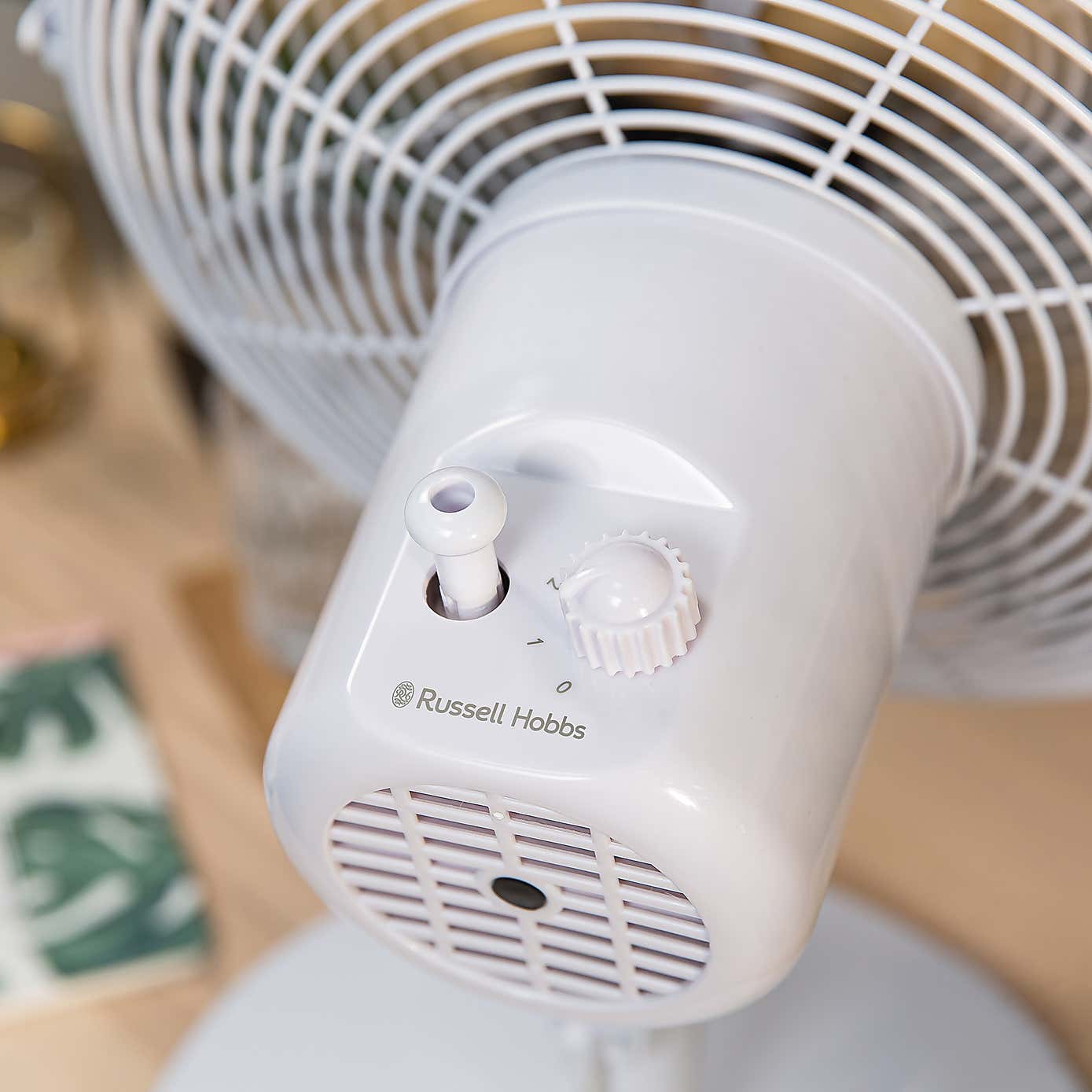 Russell Hobbs Scandi Style 12 Inch Desk Fan