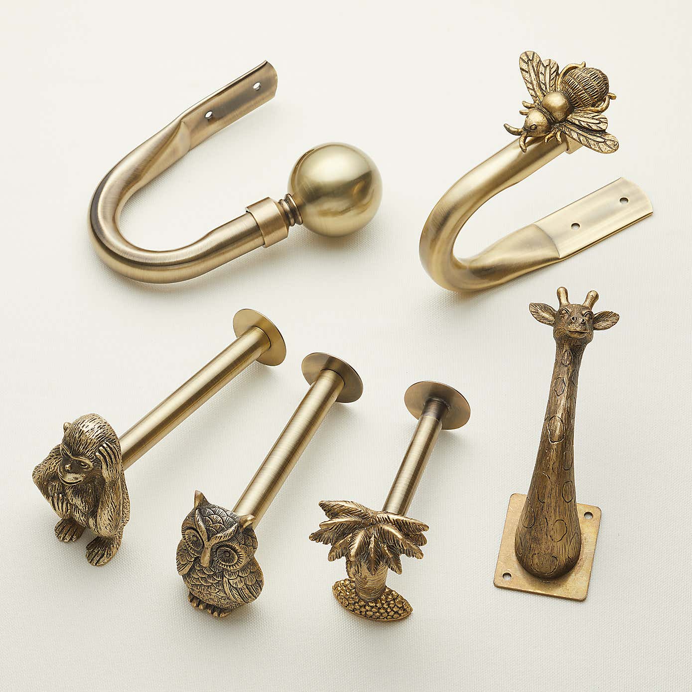 Mix and Match Giraffe Holdbacks