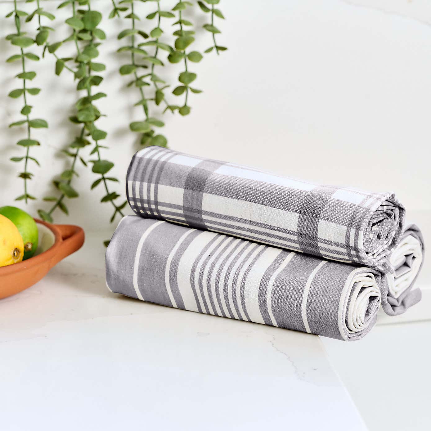 Dexam Love Colour Set of 3 Extra Large Tea Towels