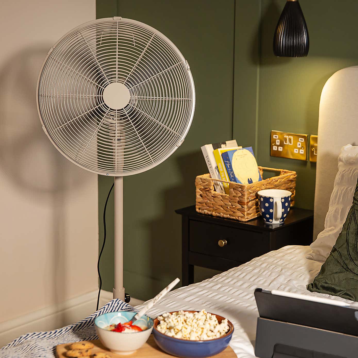 Russell Hobbs 16 Inch Pedestal Fan