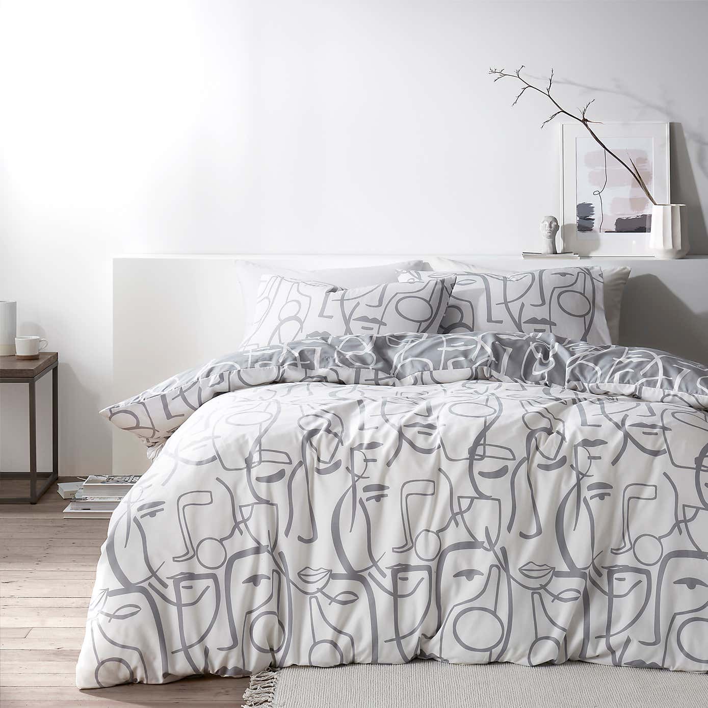 Everett Grey Reversible Duvet Cover and Pillowcase Set