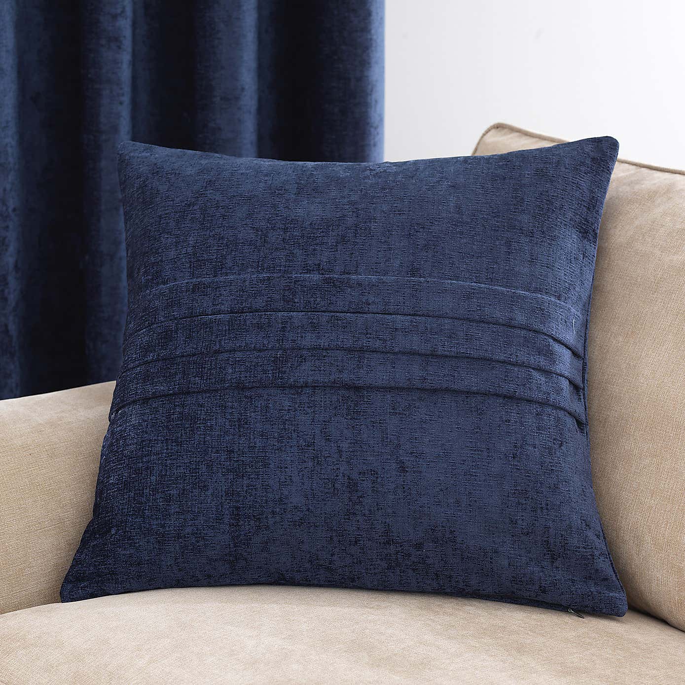 Chenille Pleat Cushion