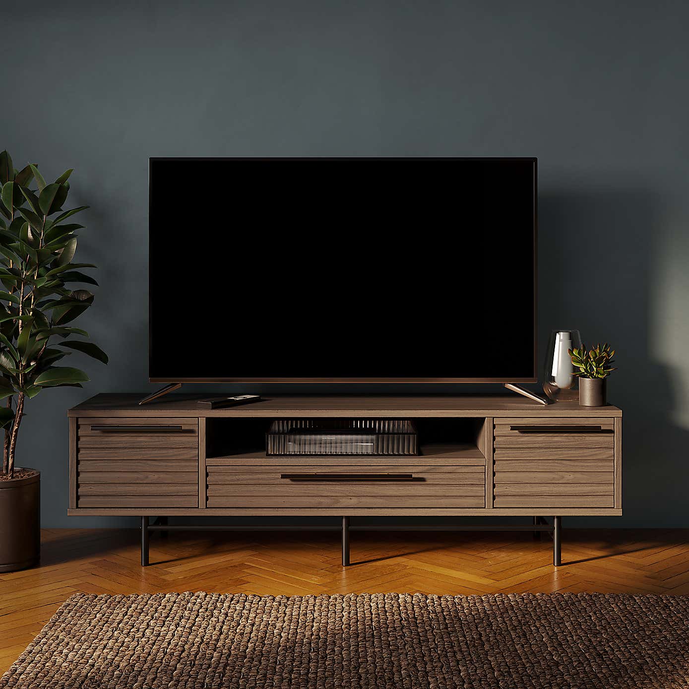 Bryant Wide TV Unit