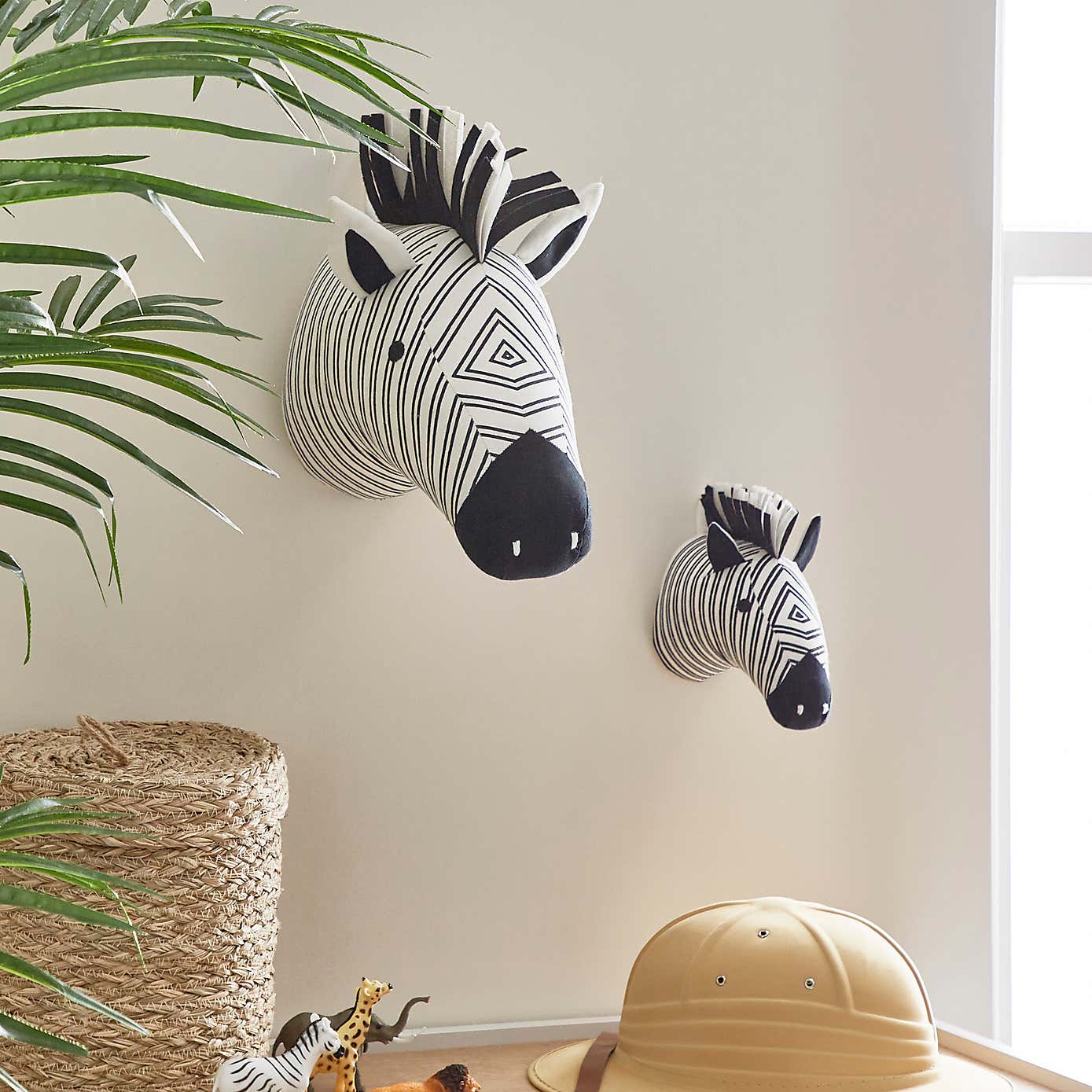 Zebra Wall Head