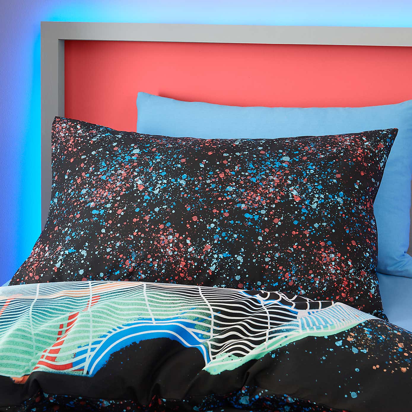 Football Graphic Boys Single Duvet Cover and Pillowcase Set