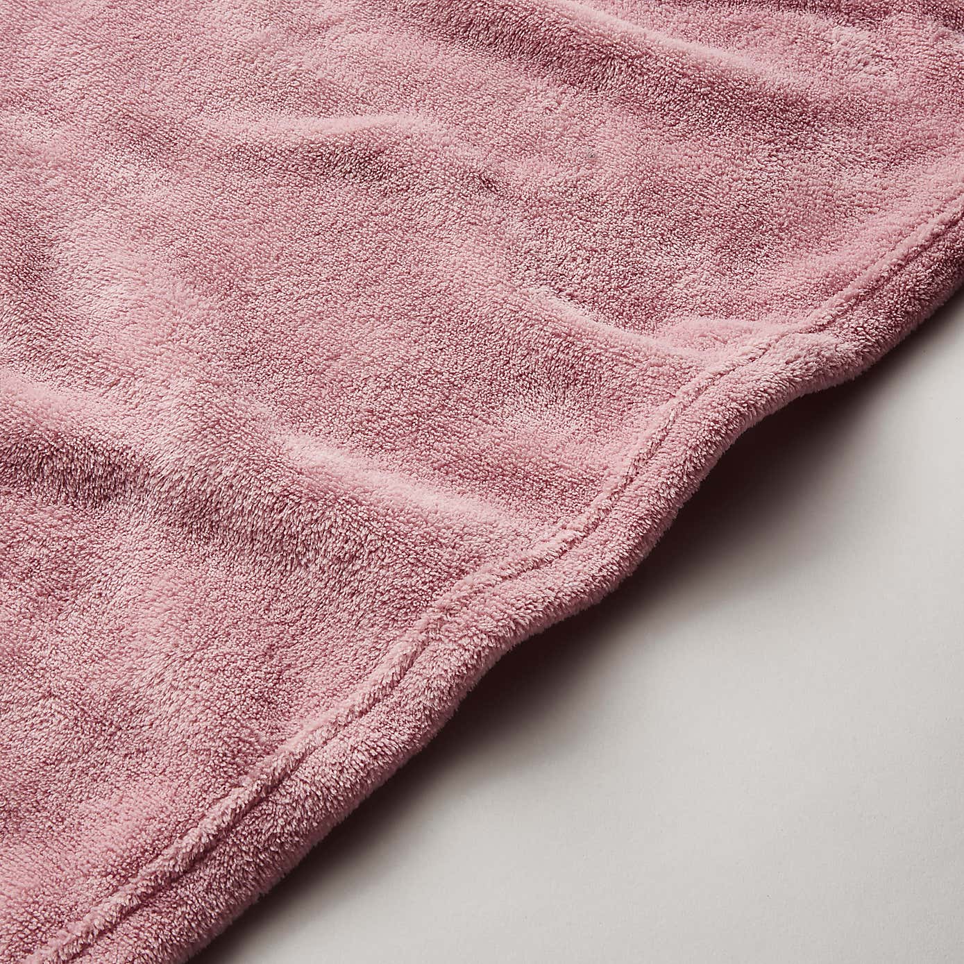 Soft Fleece 130cm x 170cm Throw