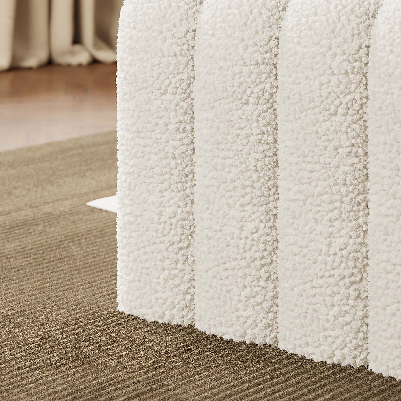 Pia Ribbed Sherpa Bench