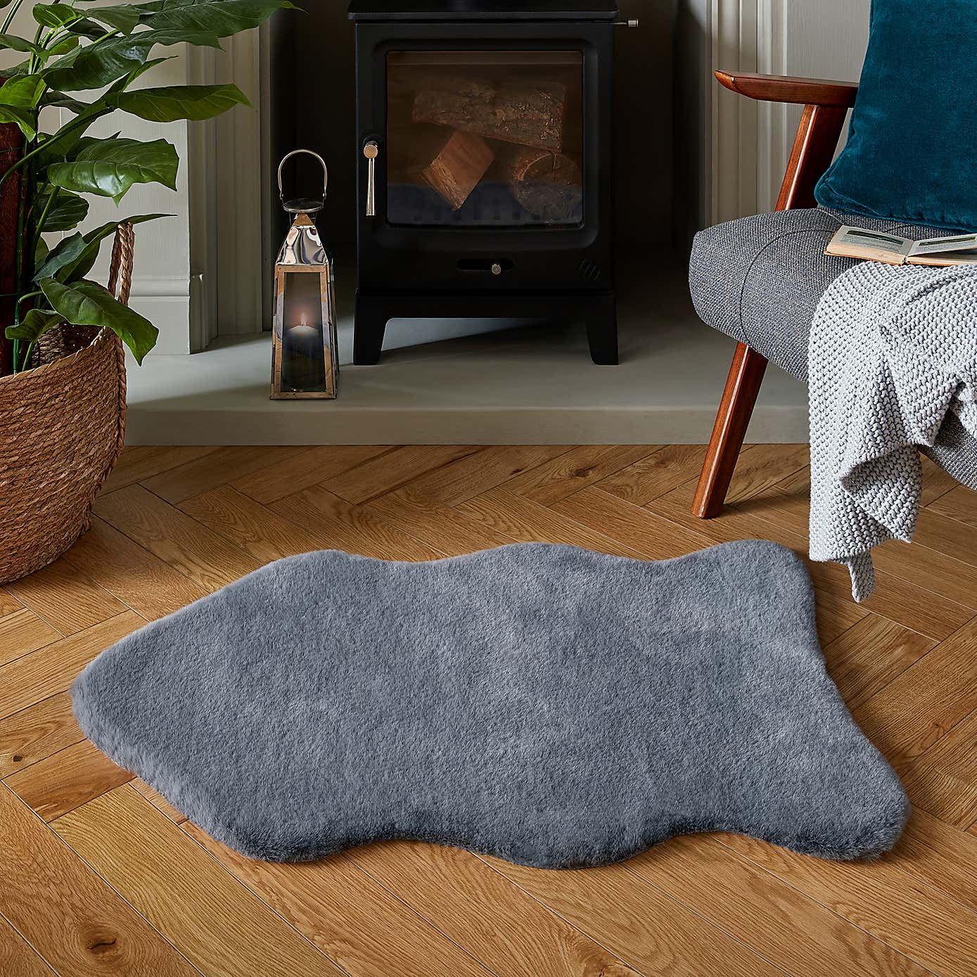 Supersoft Faux Fur Single Pelt Rug