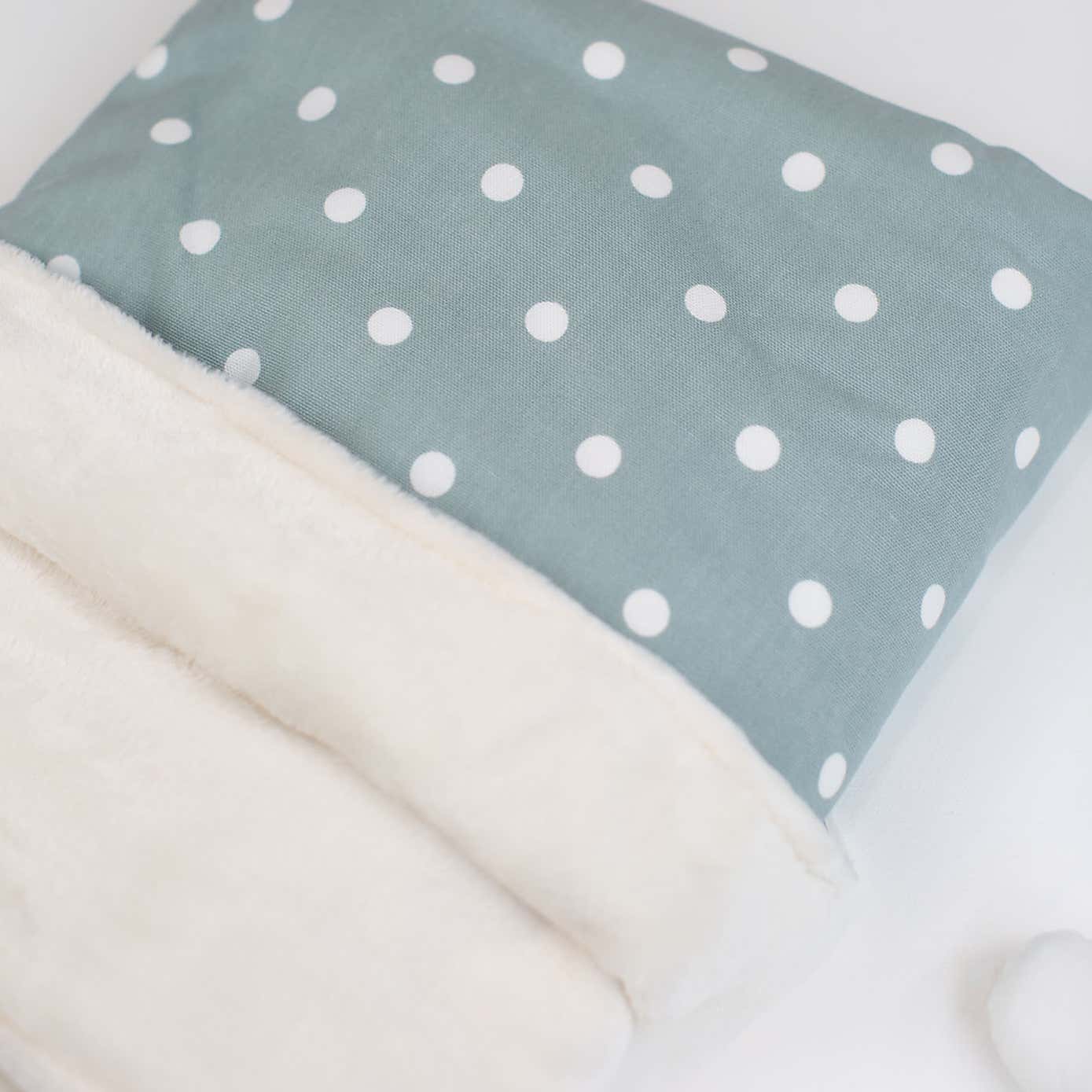 Lords and Labradors Spotty Dog Blanket
